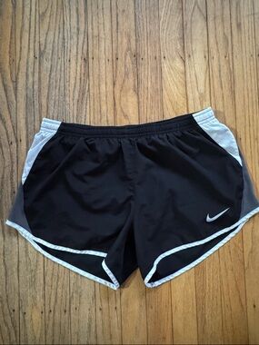 Nike Women's Dri-Fit Black Running Shorts - M